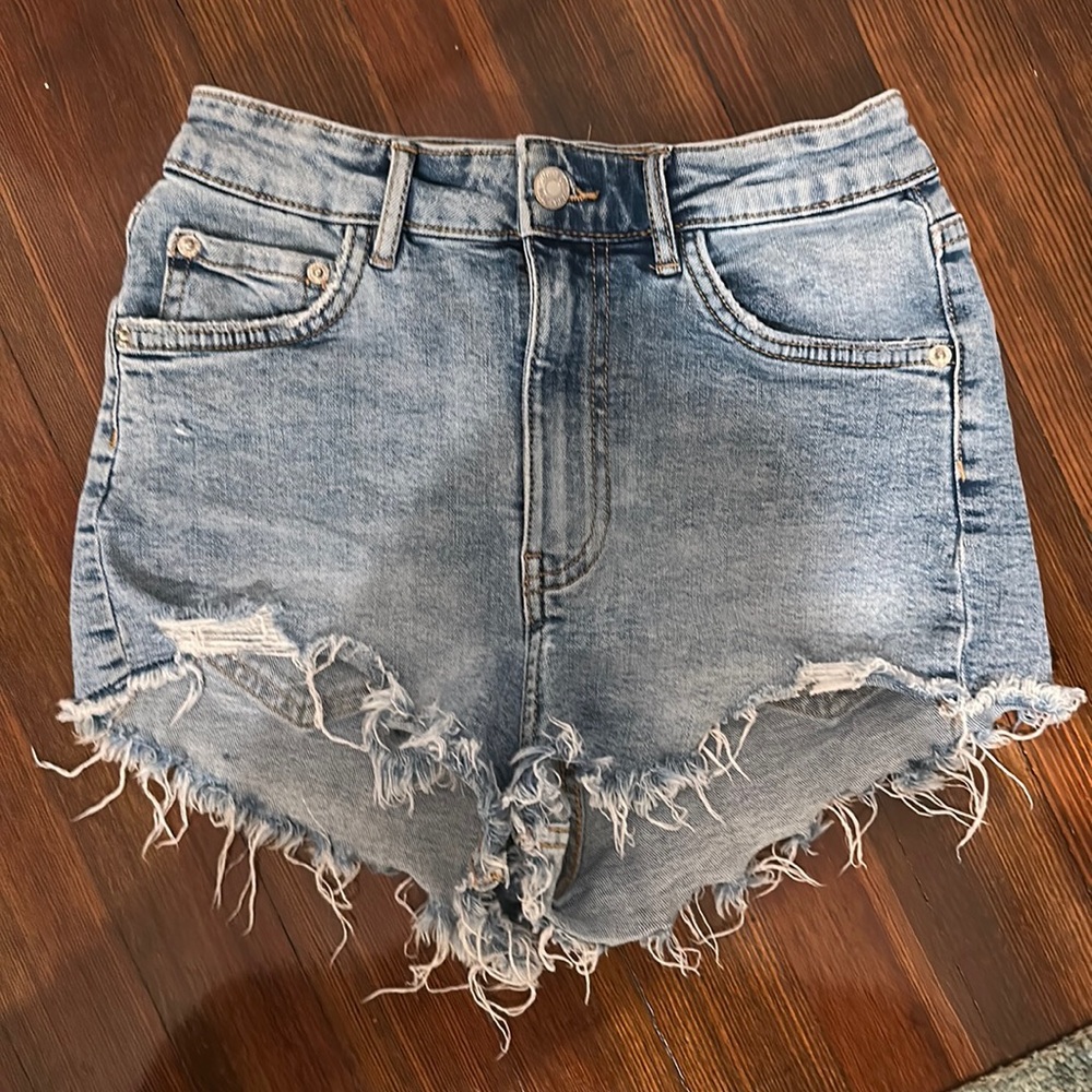 Zara Jean Shorts Med/Light Wash